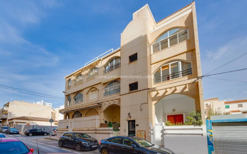 Resale - Apartment - Torrevieja - Torrevieja Center