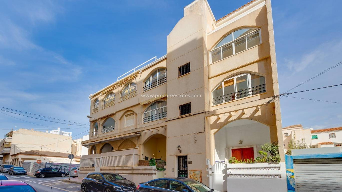 Resale - Apartment - Torrevieja - Torrevieja Center