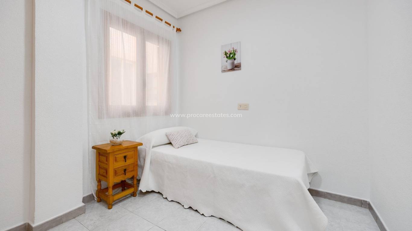 Resale - Apartment - Torrevieja - Torrevieja Center