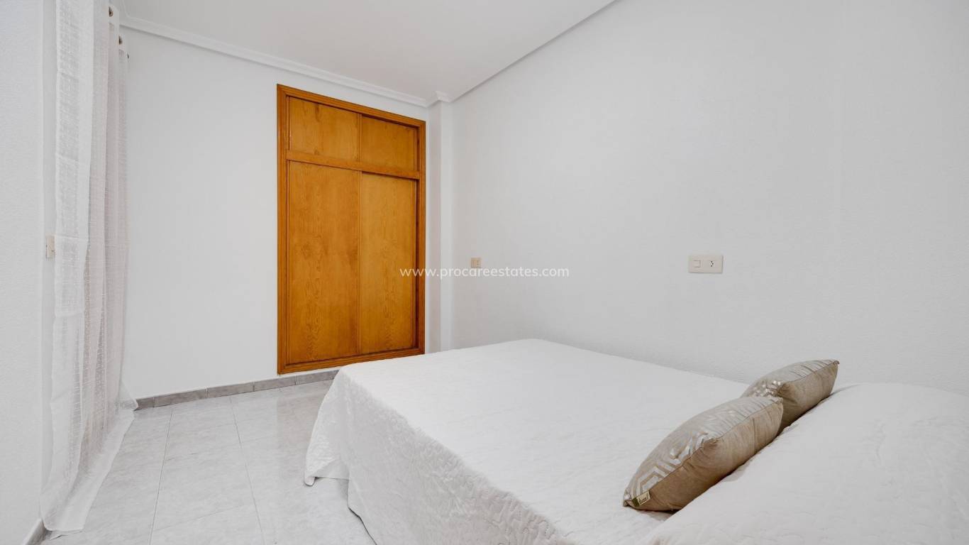 Resale - Apartment - Torrevieja - Torrevieja Center