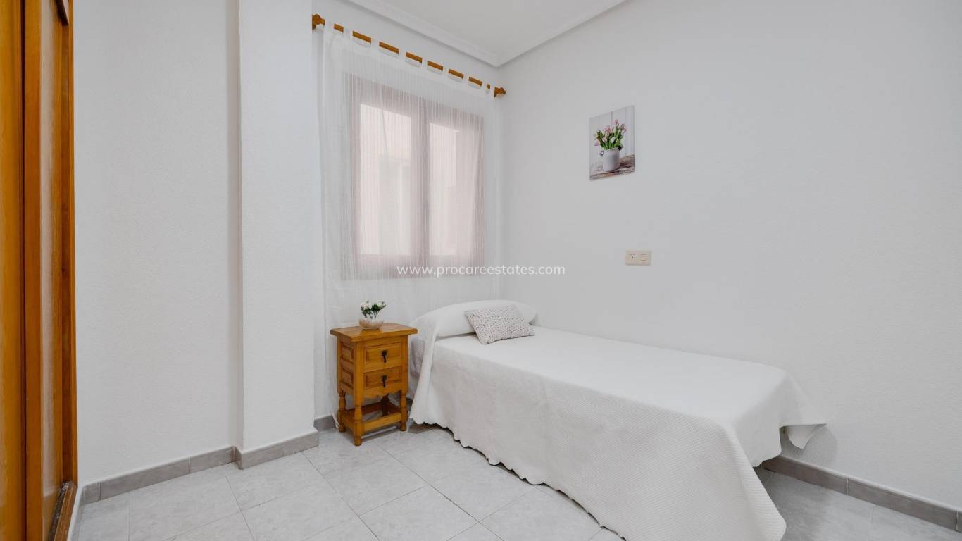 Resale - Apartment - Torrevieja - Torrevieja Center