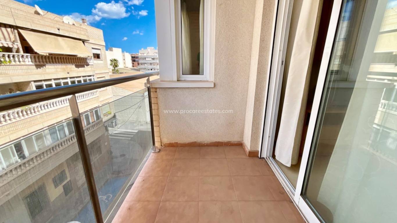 Resale - Apartment - Torrevieja - Torrevieja Center