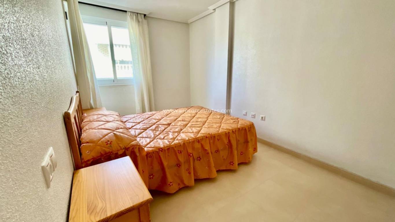 Resale - Apartment - Torrevieja - Torrevieja Center