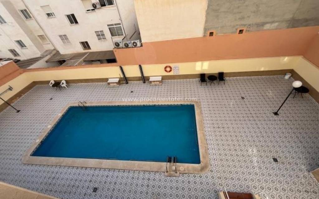 Resale - Apartment - Torrevieja - Torrevieja Center