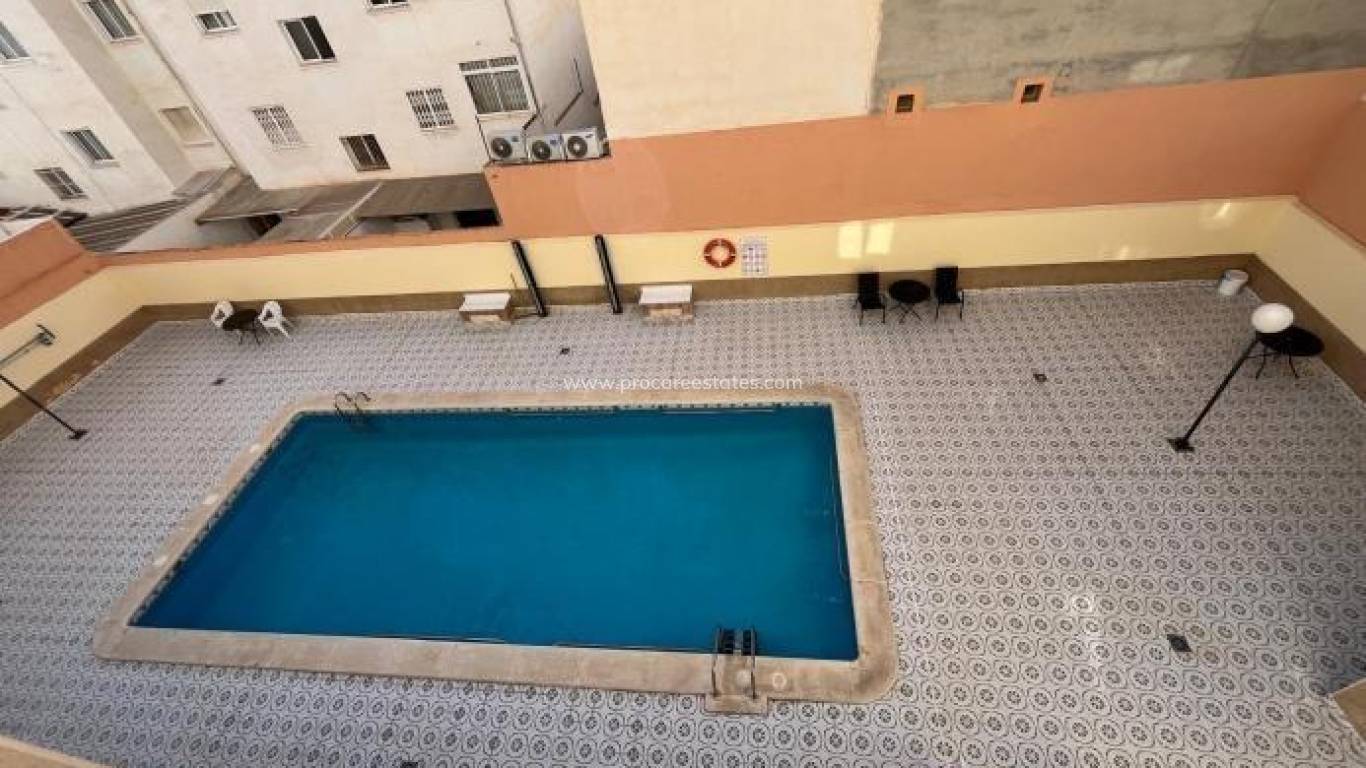 Resale - Apartment - Torrevieja - Torrevieja Center