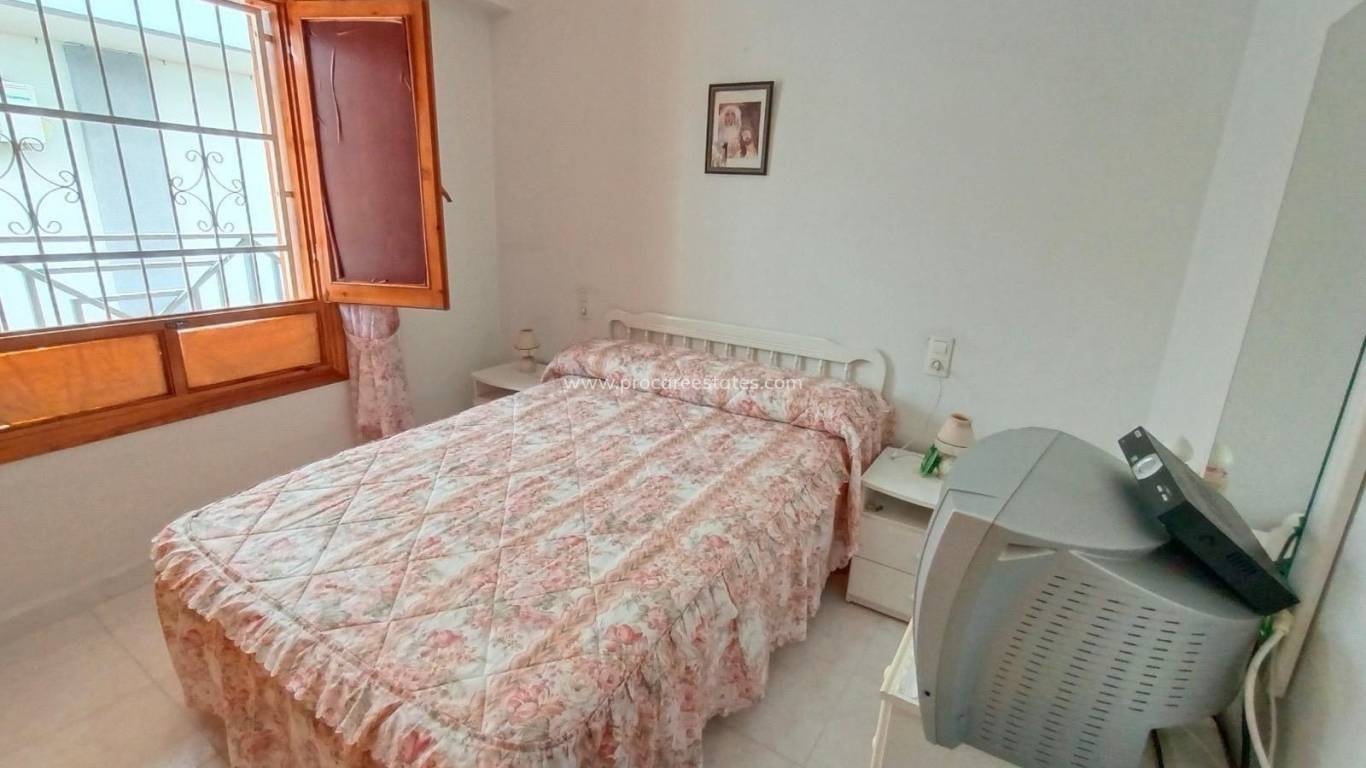 Resale - Apartment - Torrevieja - Torrevieja Center