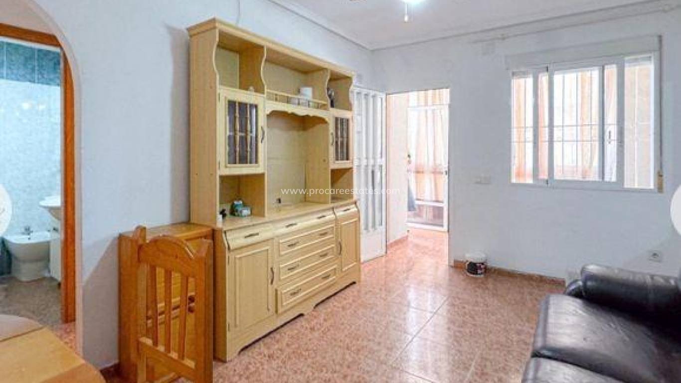 Resale - Apartment - Torrevieja - Torrevieja Center