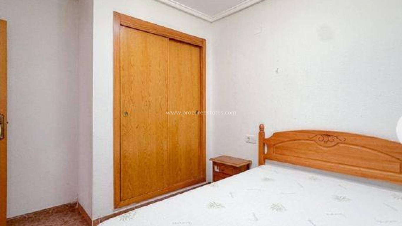 Resale - Apartment - Torrevieja - Torrevieja Center