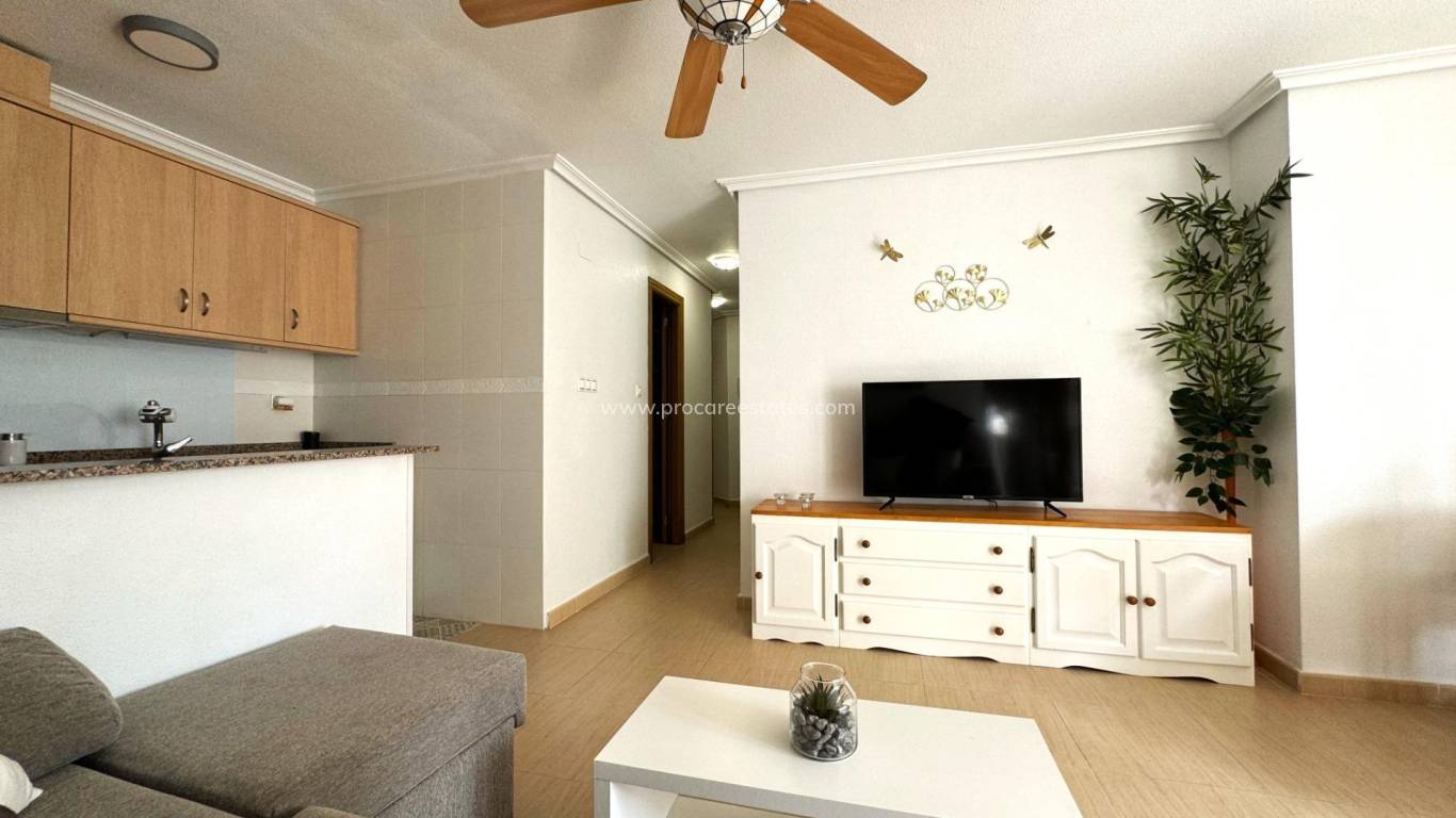 Resale - Apartment - Torrevieja - Torrevieja Center