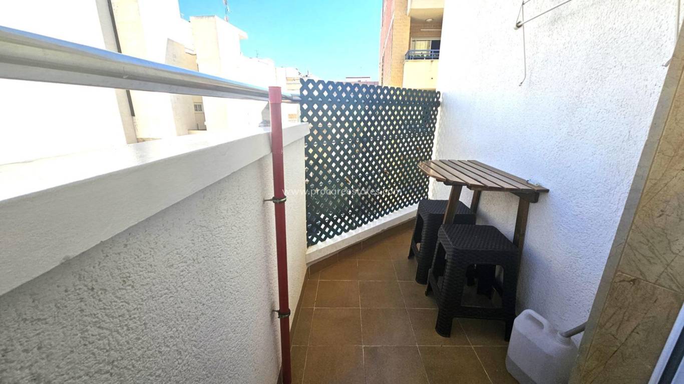 Resale - Apartment - Torrevieja - Torrevieja Center