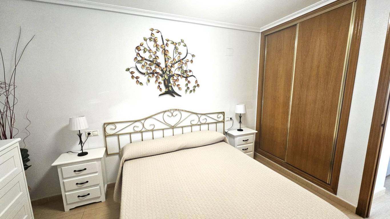 Resale - Apartment - Torrevieja - Torrevieja Center