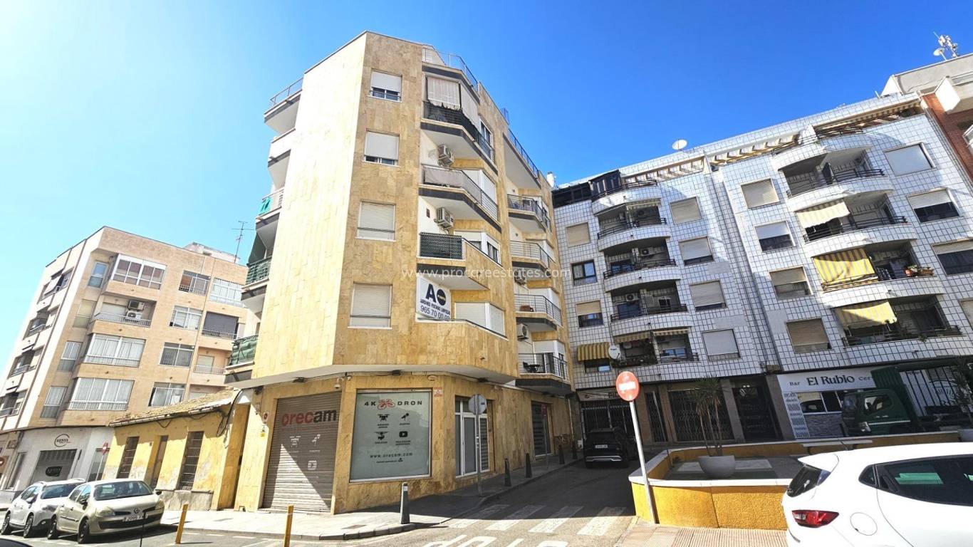 Resale - Apartment - Torrevieja - Torrevieja Center