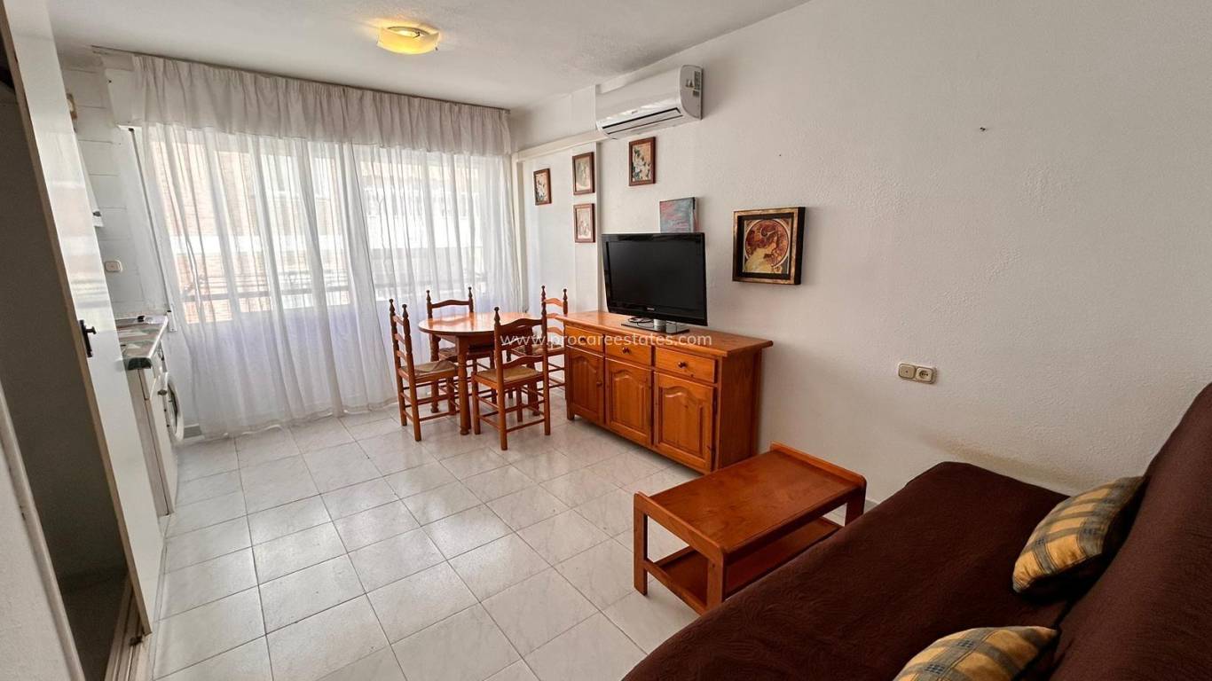 Resale - Apartment - Torrevieja - Torrevieja Center