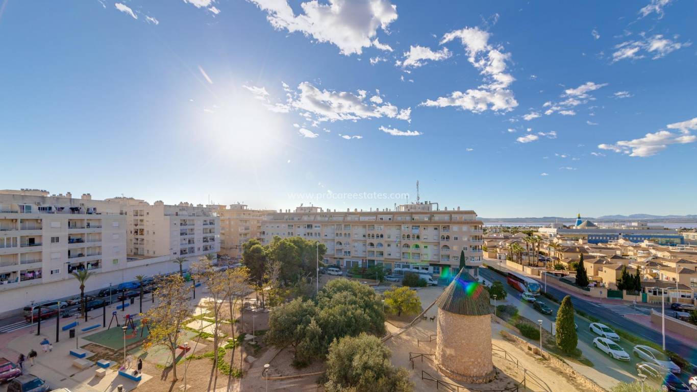 Resale - Apartment - Torrevieja - Torrevieja Center