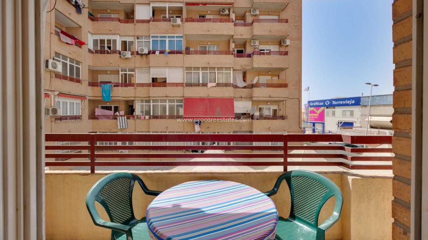 Resale - Apartment - Torrevieja - Torrevieja Center