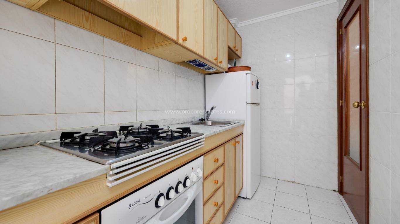 Resale - Apartment - Torrevieja - Torrevieja Center