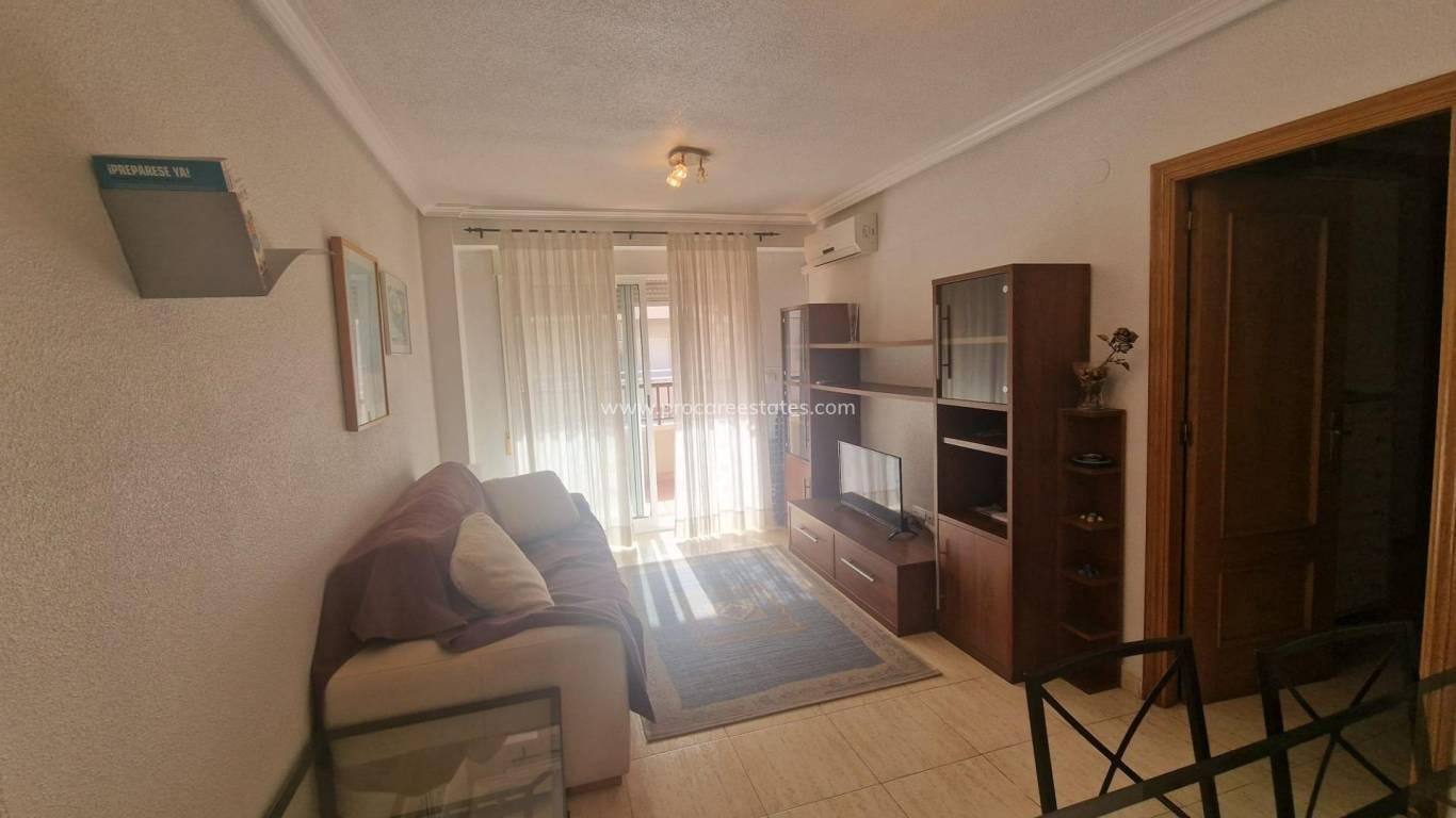 Resale - Apartment - Torrevieja - Torrevieja Center