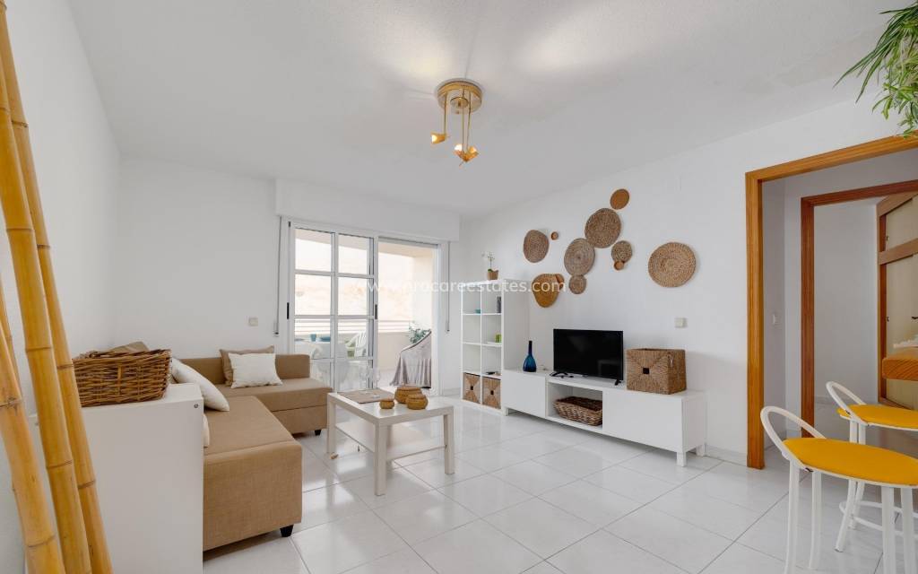 Resale - Apartment - Torrevieja - Torrevieja Center