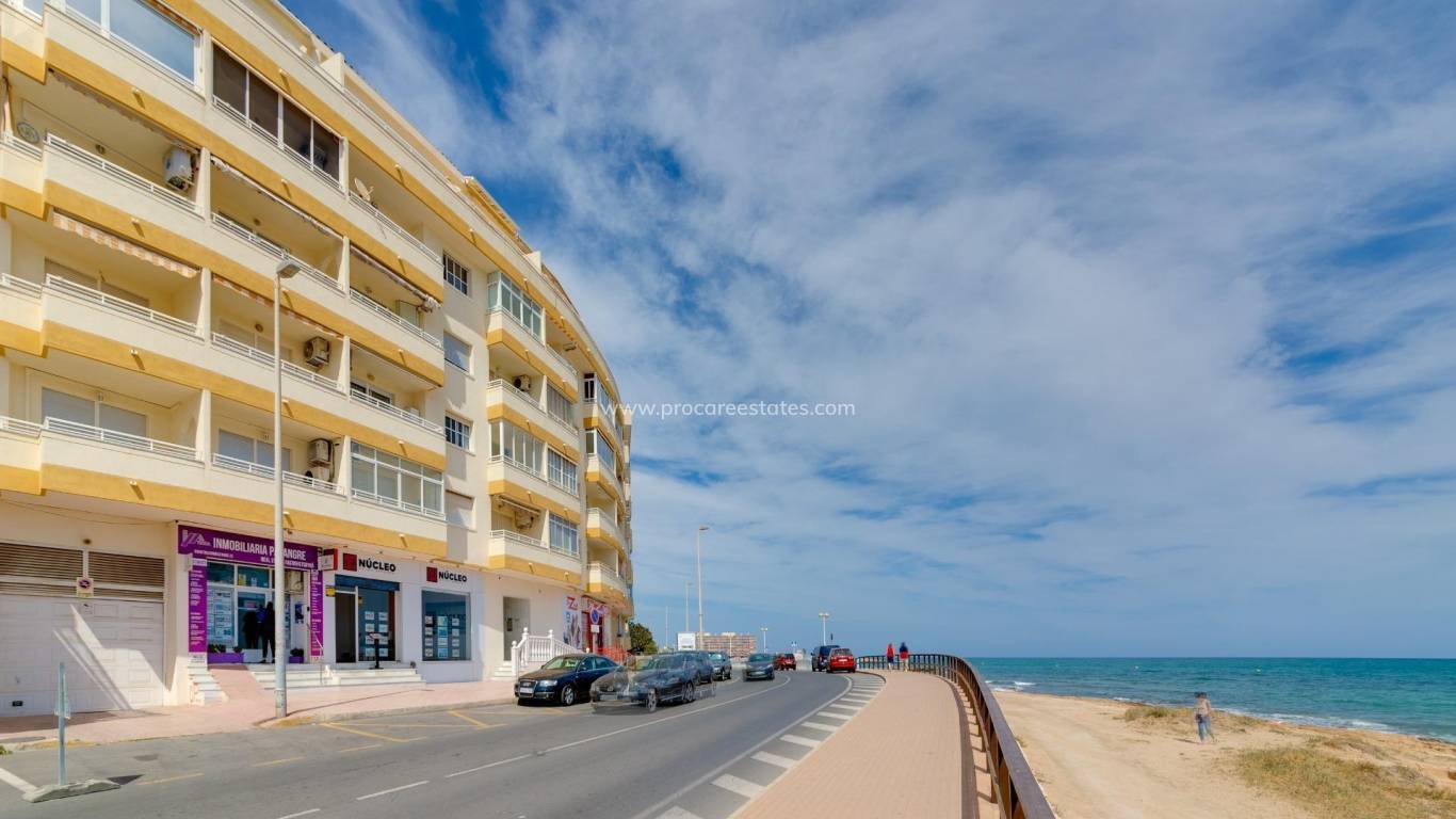 Resale - Apartment - Torrevieja - Torrevieja Center