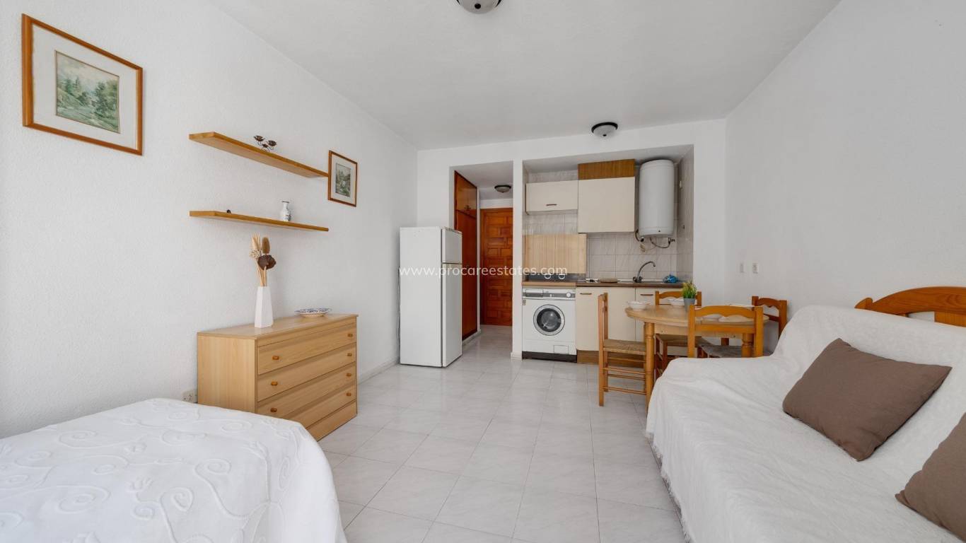 Resale - Apartment - Torrevieja - Torrevieja Center