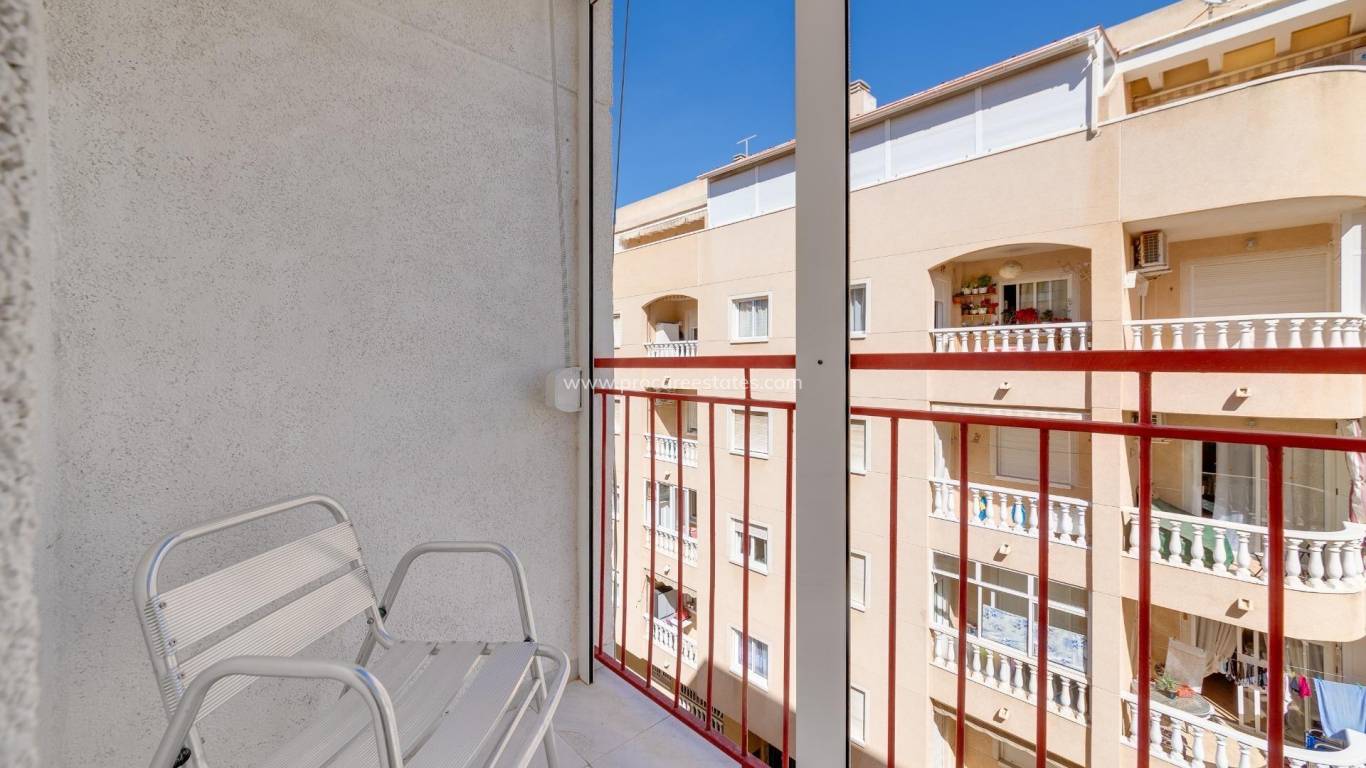 Resale - Apartment - Torrevieja - Torrevieja Center