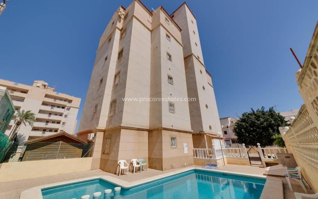 Resale - Apartment - Torrevieja - Torrevieja Center