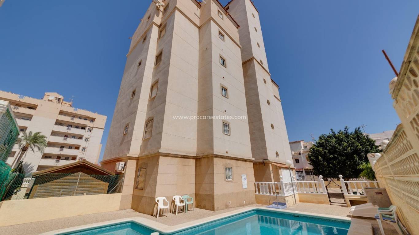 Resale - Apartment - Torrevieja - Torrevieja Center