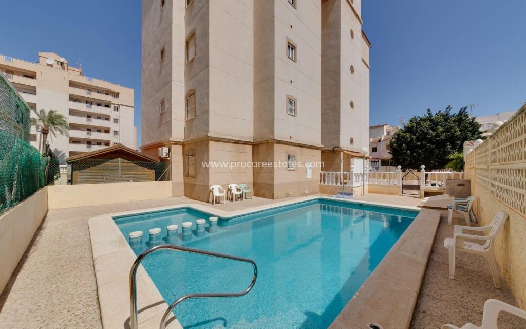 Resale - Apartment - Torrevieja - Torrevieja Center