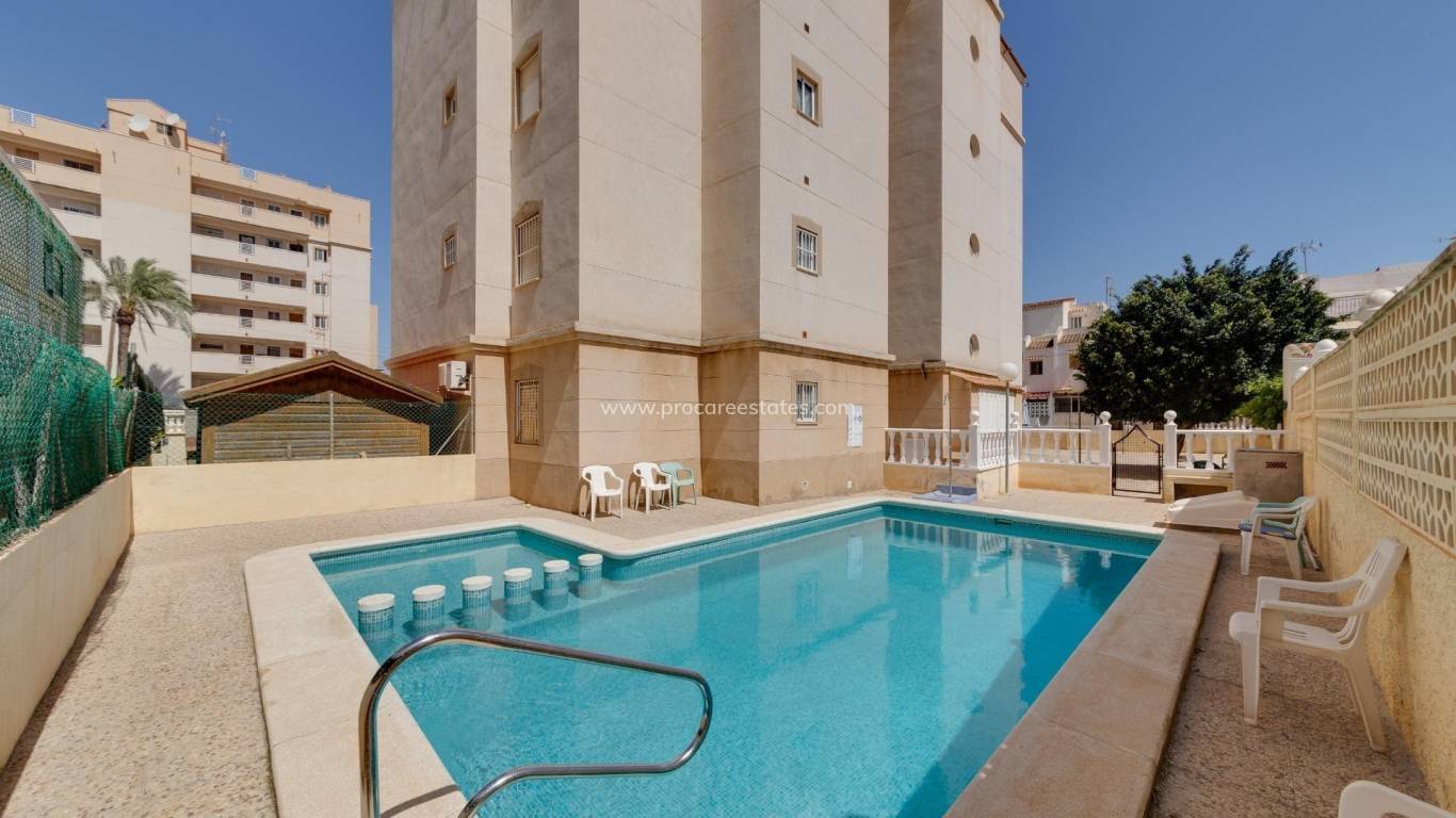 Resale - Apartment - Torrevieja - Torrevieja Center