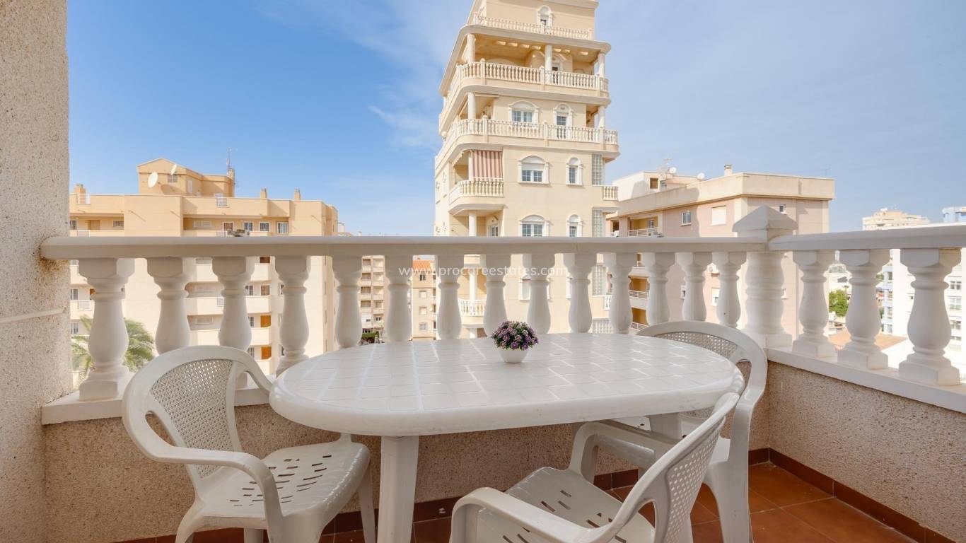 Resale - Apartment - Torrevieja - Torrevieja Center