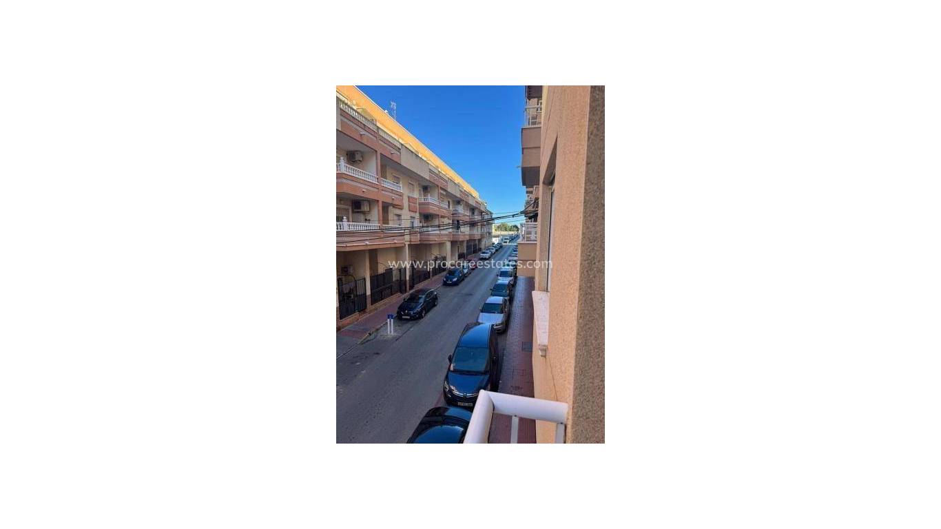 Resale - Apartment - Torrevieja - Torrevieja Center