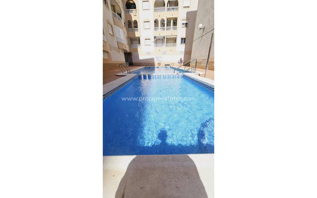 Resale - Apartment - Torrevieja - Torrevieja Center