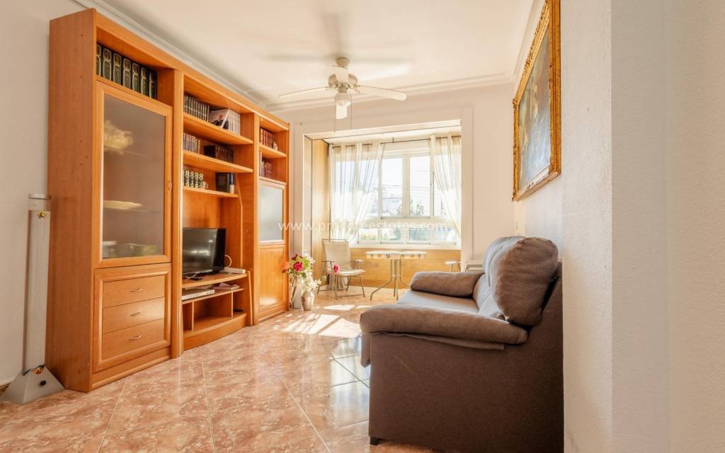 Resale - Apartment - Torrevieja - Torrevieja Center