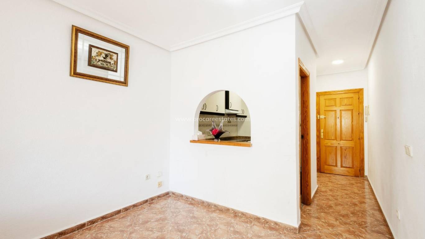 Resale - Apartment - Torrevieja - Torrevieja Center