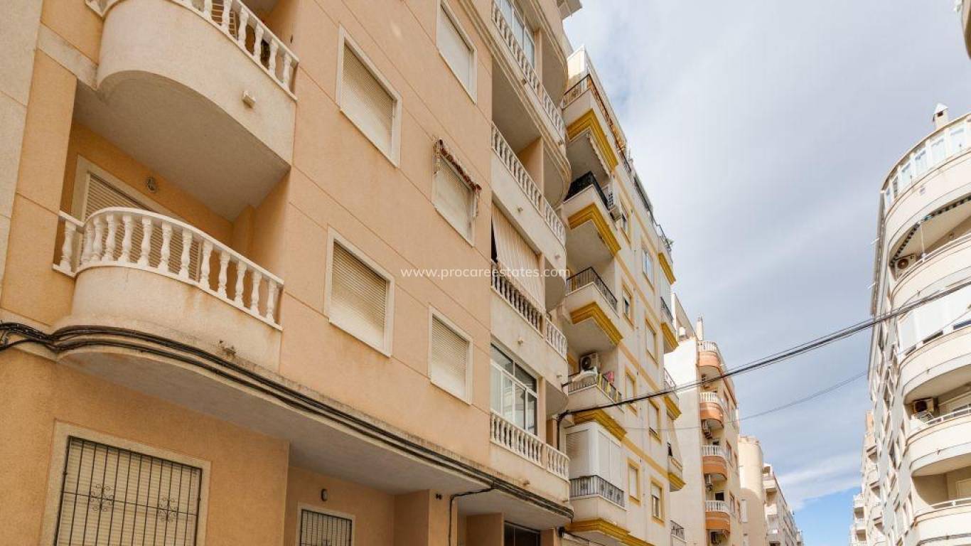 Resale - Apartment - Torrevieja - Torrevieja Center