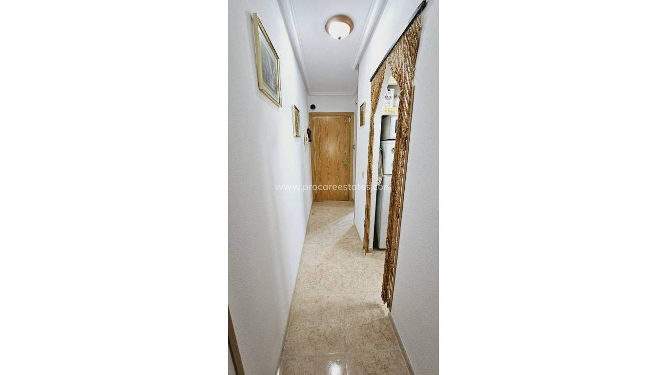 Resale - Apartment - Torrevieja - Torrevieja Center