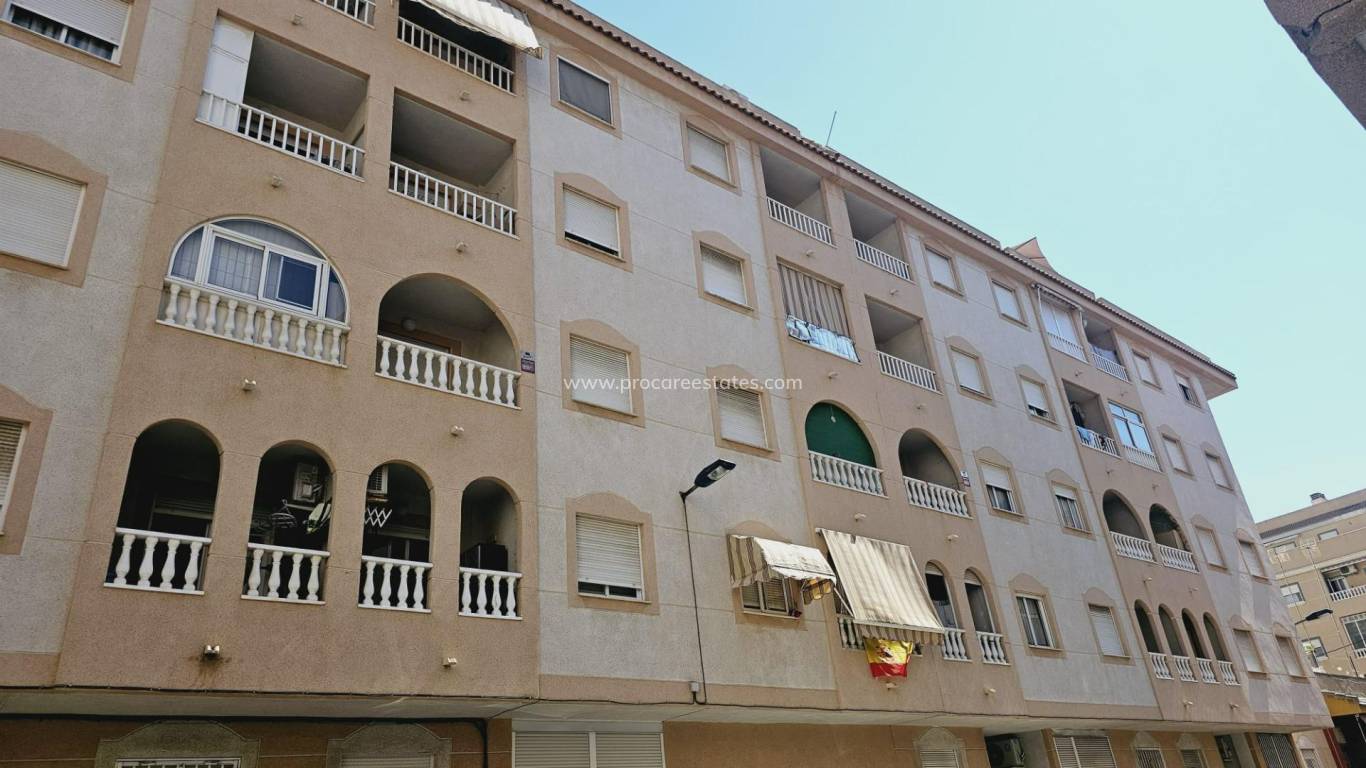 Resale - Apartment - Torrevieja - Torrevieja Center