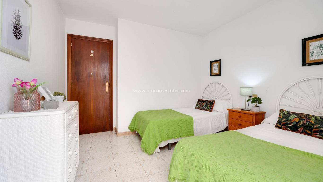 Resale - Apartment - Torrevieja - Torrevieja Center