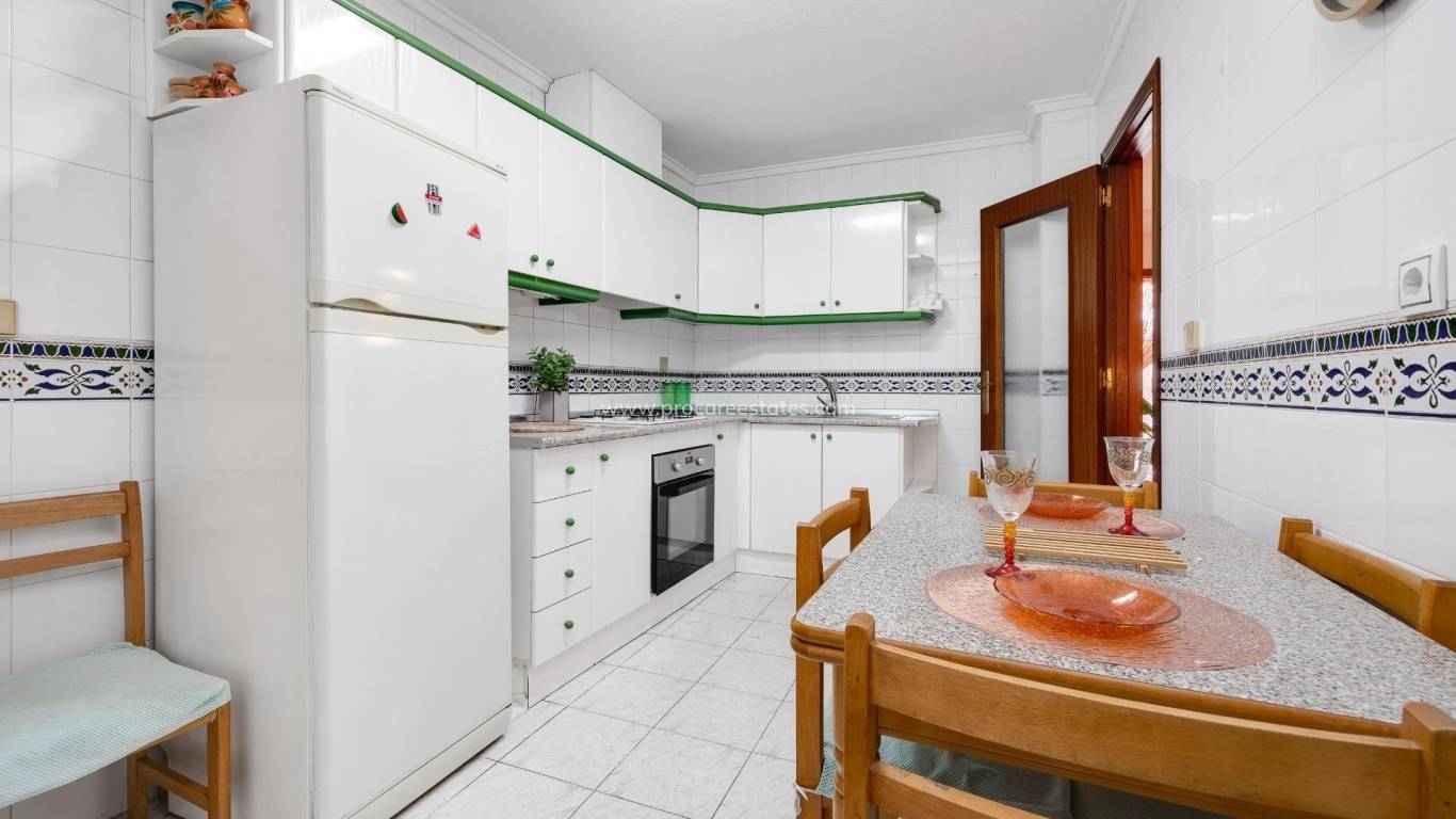 Resale - Apartment - Torrevieja - Torrevieja Center