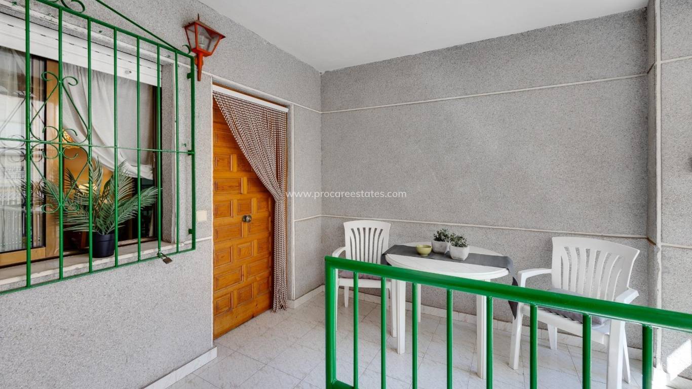 Resale - Apartment - Torrevieja - Torrevieja Center