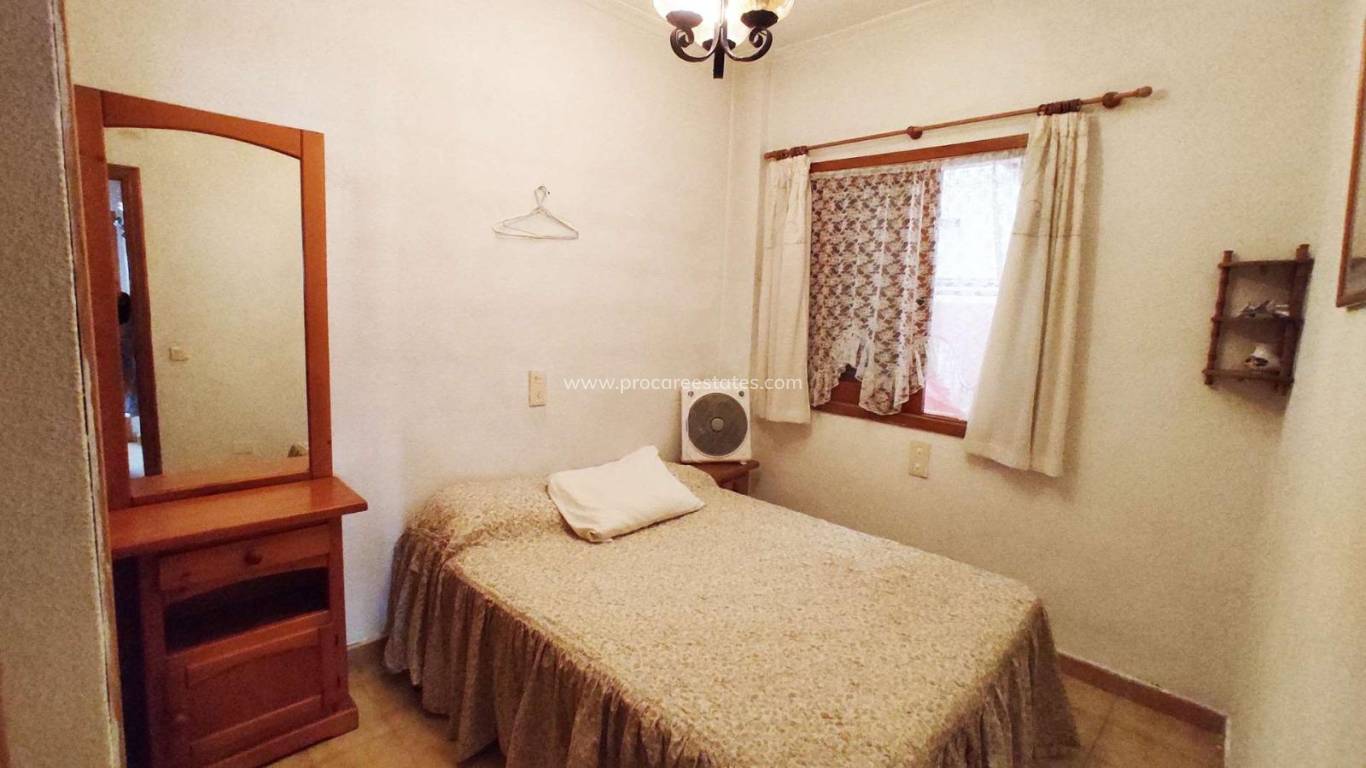 Resale - Apartment - Torrevieja - Torrevieja Center