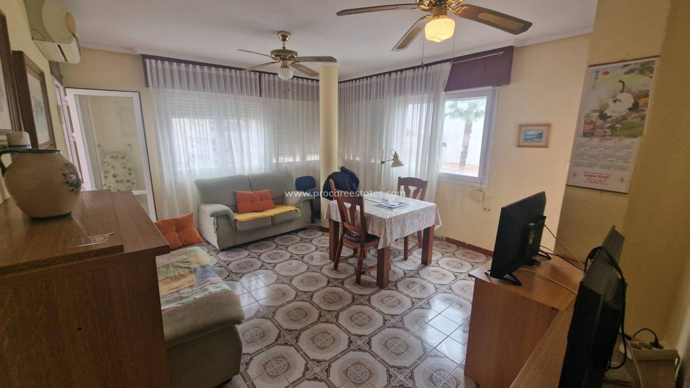 Resale - Apartment - Torrevieja - Torrevieja Center