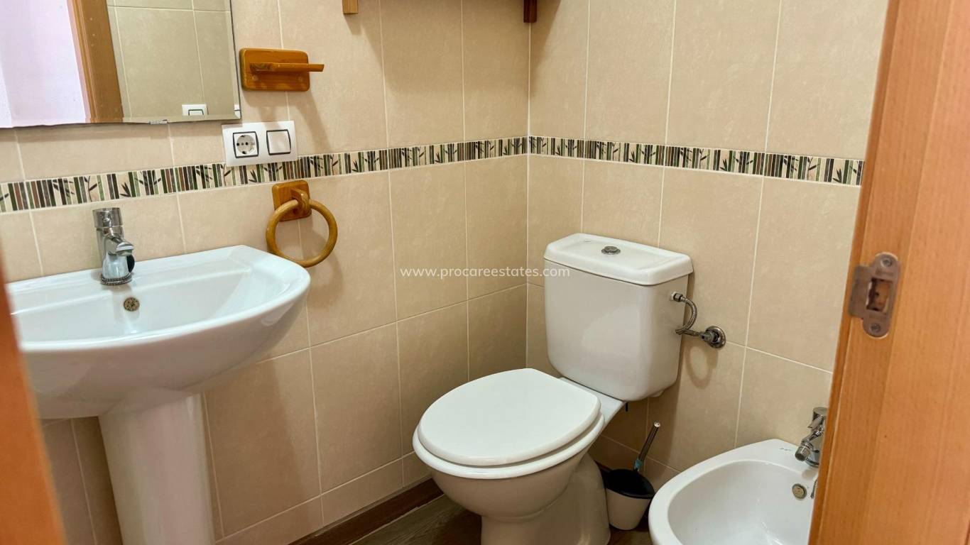 Resale - Apartment - Torrevieja - Torrevieja Center