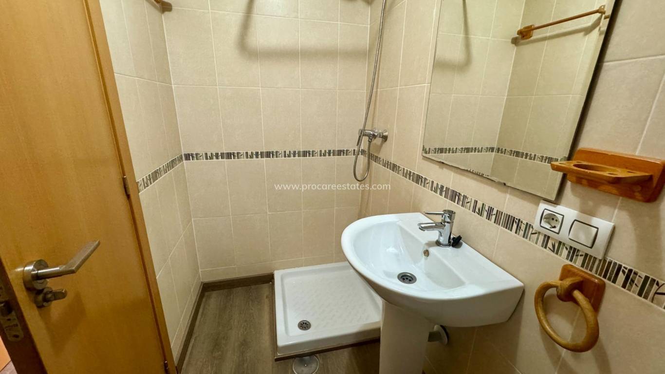 Resale - Apartment - Torrevieja - Torrevieja Center