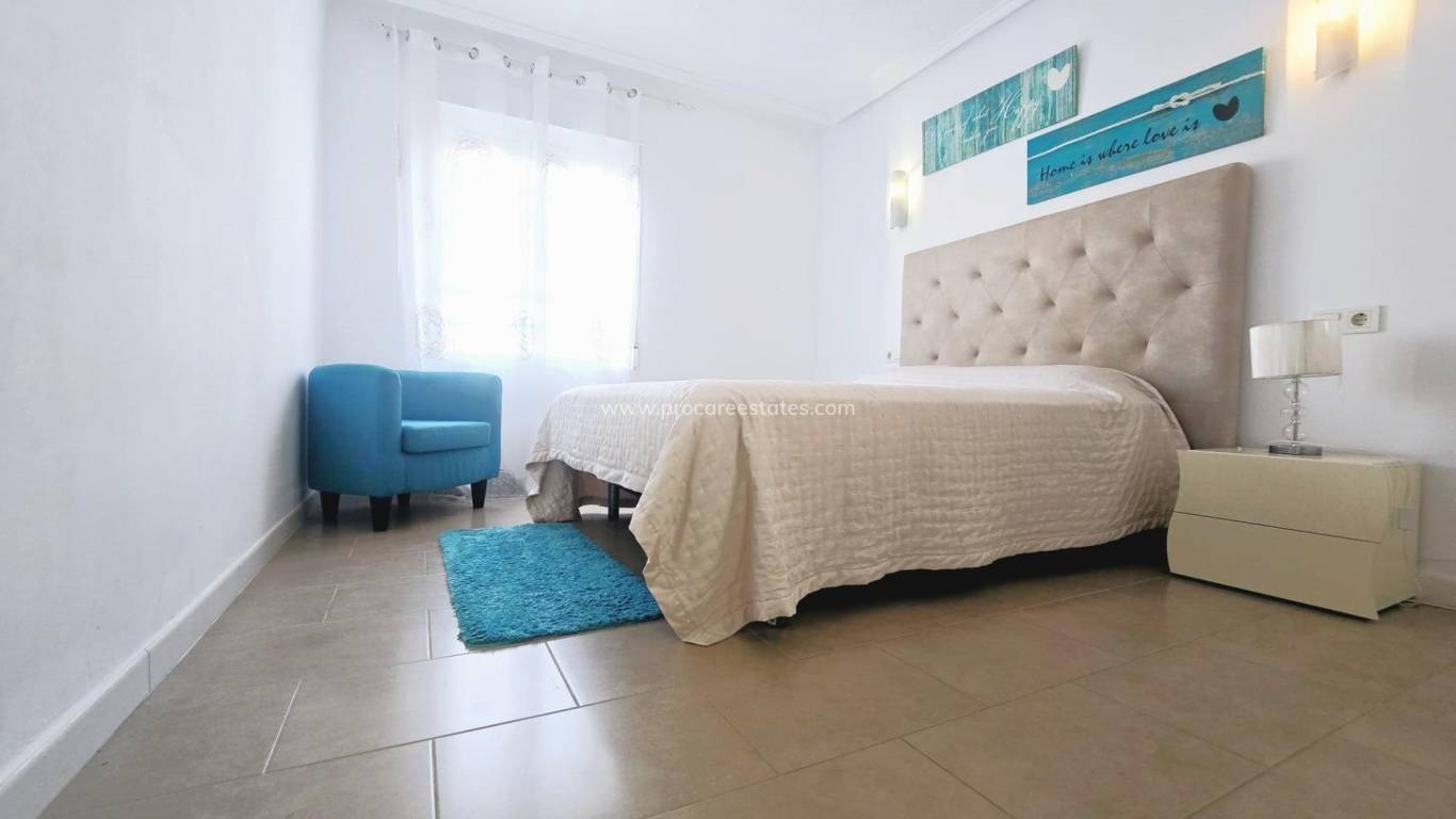 Resale - Apartment - Torrevieja - Torrevieja Center