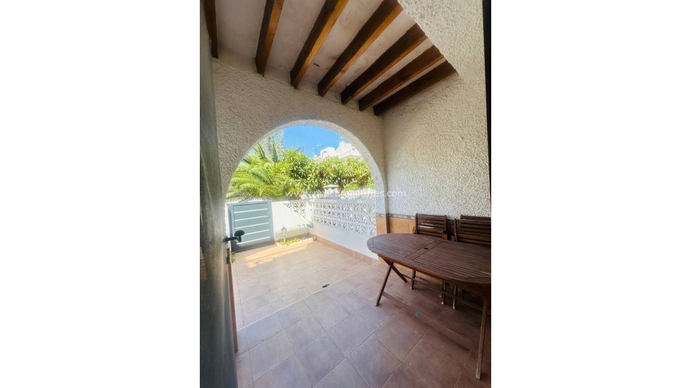 Resale - Apartment - Torrevieja - Torrevieja Center