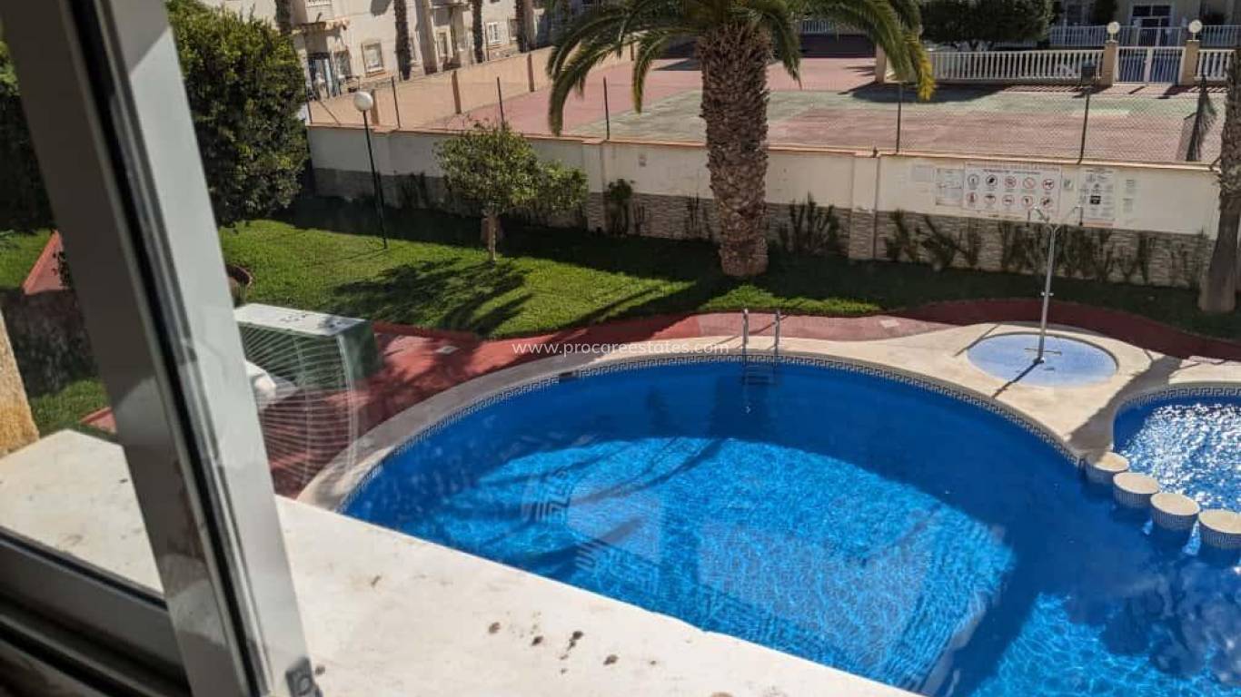 Resale - Apartment - Torrevieja - Torrevieja Center