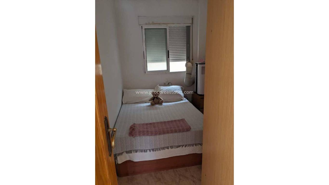 Resale - Apartment - Torrevieja - Torrevieja Center