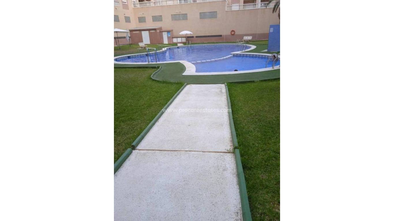 Resale - Apartment - Torrevieja - Torrevieja Center