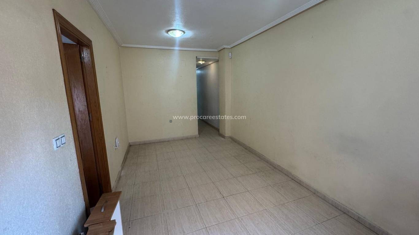 Resale - Apartment - Torrevieja - Torrevieja Center